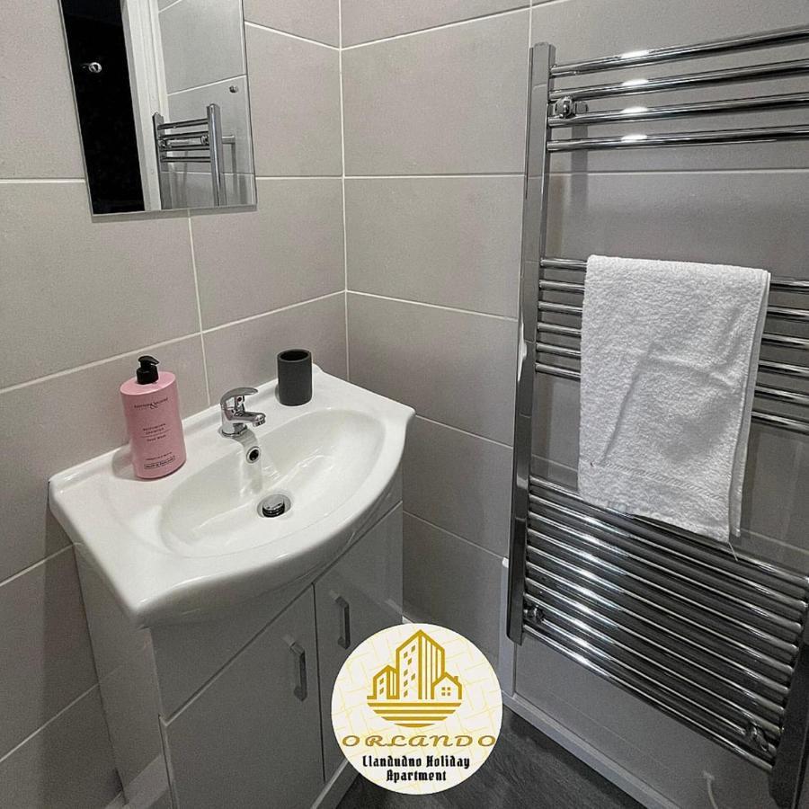 Orlando Llandundo Apartment Ландъндо Екстериор снимка