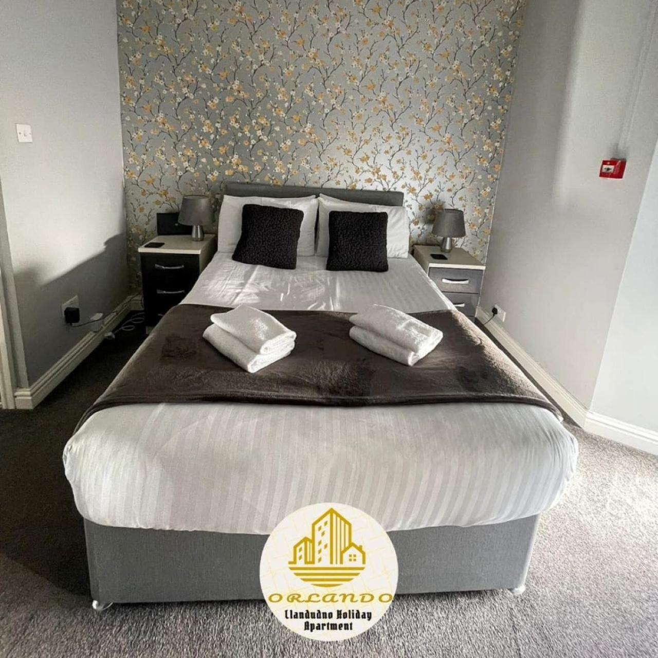 Orlando Llandundo Apartment Ландъндо Екстериор снимка