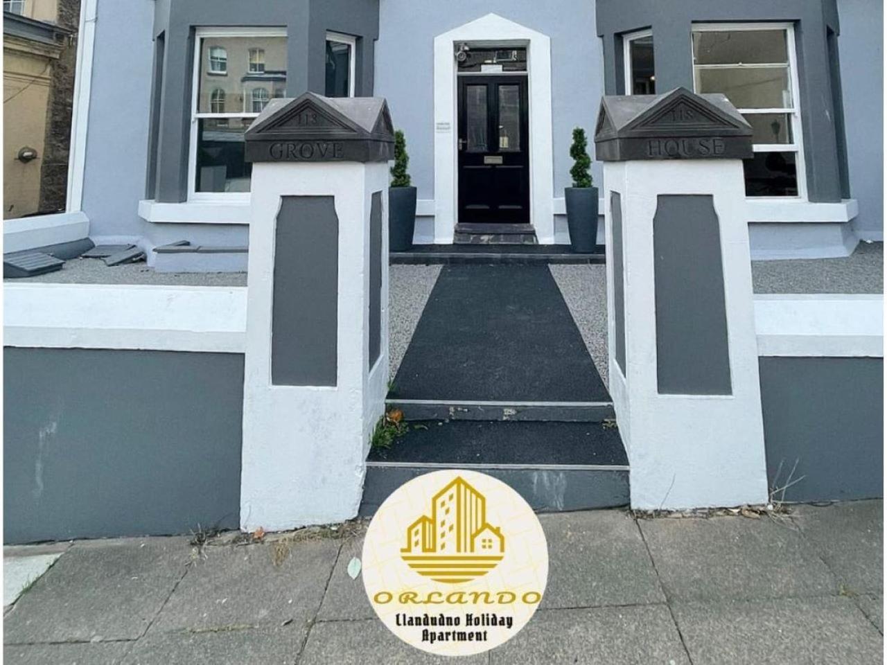 Orlando Llandundo Apartment Ландъндо Екстериор снимка